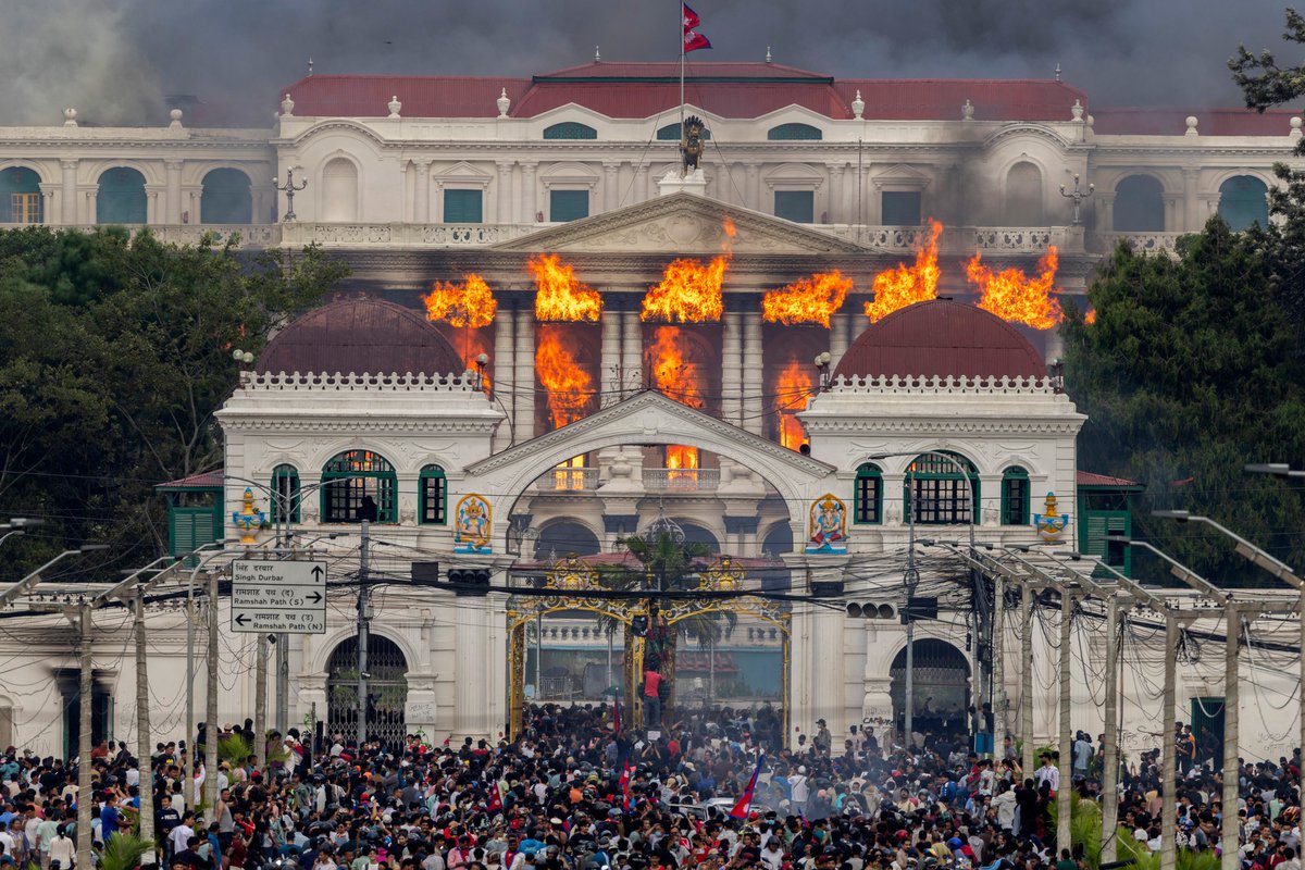 ประเทือง ปราบศัตรูพืช tweet media