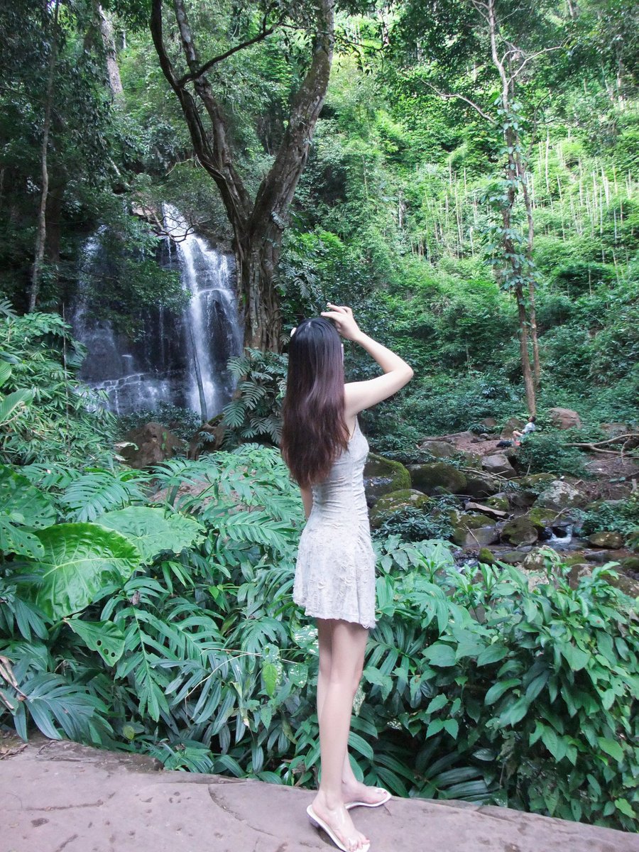 本人淫妻癖 ，找固定单。要求：能接受开放式婚姻，对她好，大方，有经济基础，每月不少于10天陪伴，可以是夫妻或者情侣