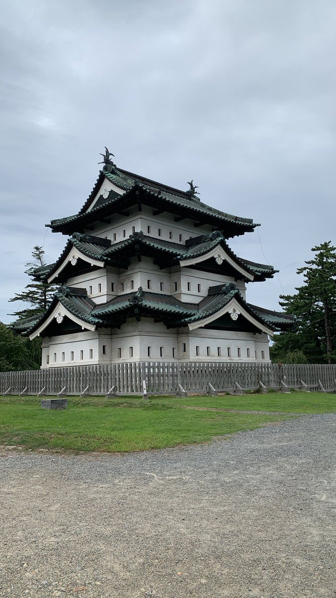 lastslide's tweet photo. ２泊３日の旅も終了北海道函館青森弘前そして仙台欲しかったフィギュア安く買えた満足新幹線はやぶさグランクラス最高やったさて次はどこに行こうかな笑🤘 https://t.co/4CxK9YP1Pp