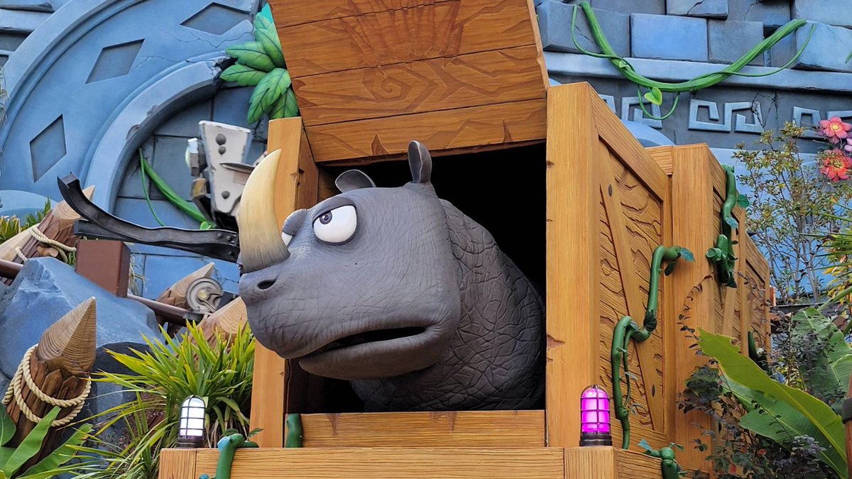 classLabo's tweet image. ランビのドヤ顔がなんか腹立つー😬
…けどクセになる〜🤣
#USJ #ドンキーコング・カントリー