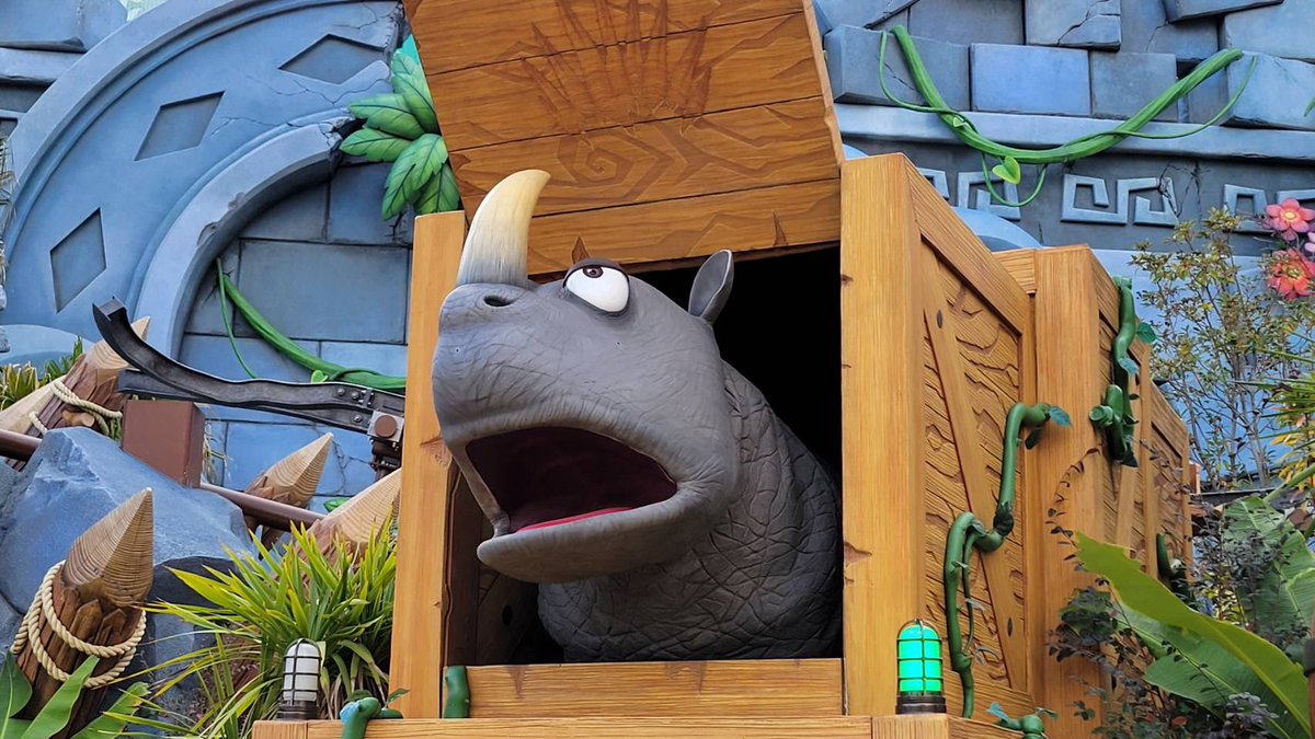 classLabo's tweet image. ランビのドヤ顔がなんか腹立つー😬
…けどクセになる〜🤣
#USJ #ドンキーコング・カントリー