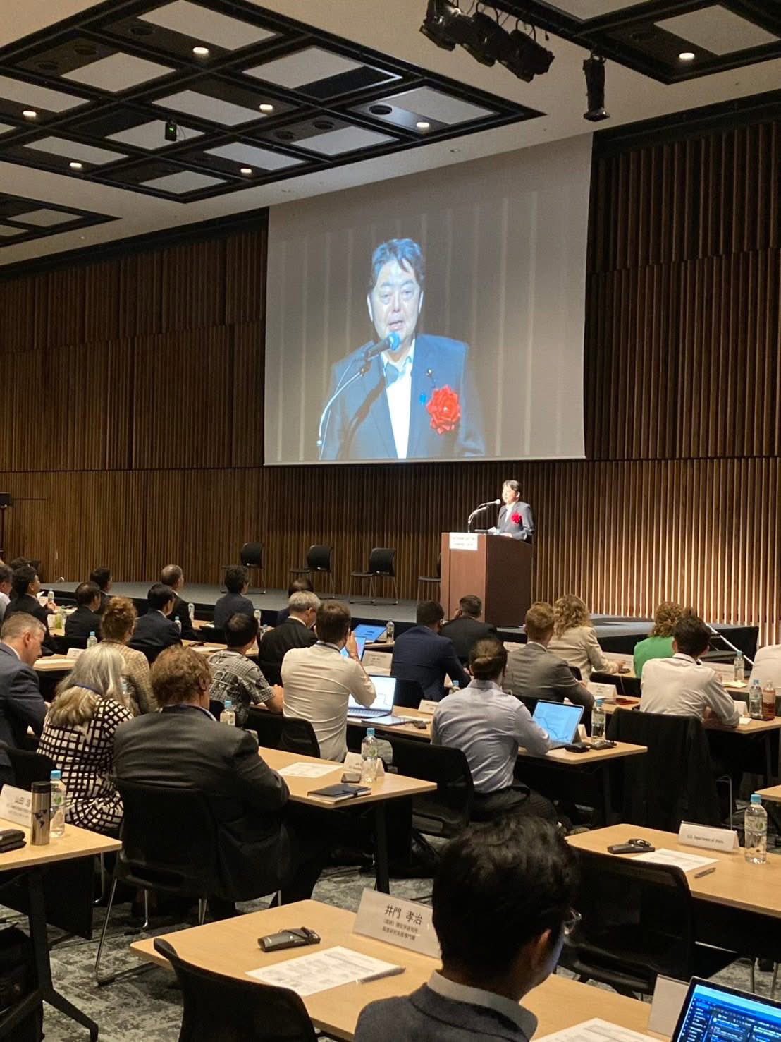 G　気功セミナー 勤務医限定］開業資金調達 お悩みセミナー | WHITE CROSS