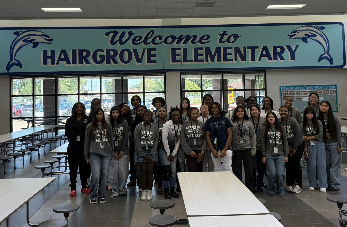 RamNationGBB's tweet photo. We had a BLAST with our Hairgrove Elementary friends today! Coloring, singing, dancing, building and just down right FUN is what our Ram & Dolphin collab looked like! And we finished off the day cheering on our volleyball team in their district debut! 🐏🏀🎶🖍️🐬🏐 #ramlove https://t.co/xqUI47K3PD