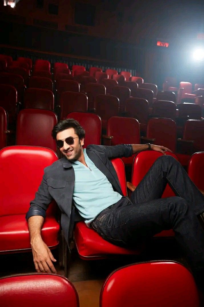 ranbirversex's tweet photo. To The Man Who Makes Cinema Timeless – Happy Birthday Ranbir Kapoor 🎶🔥
#HappyBirthdayRanbirKapoor https://t.co/RmcX4HysNJ