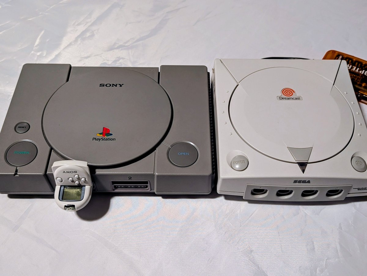 On 9/9/94, my video game mind was blown away... and it happened again on 9/9/99. Happy Anniversary Sony PlayStation &amp; Sega Dreamcast! #URNotRedE #ItsThinking 🎮