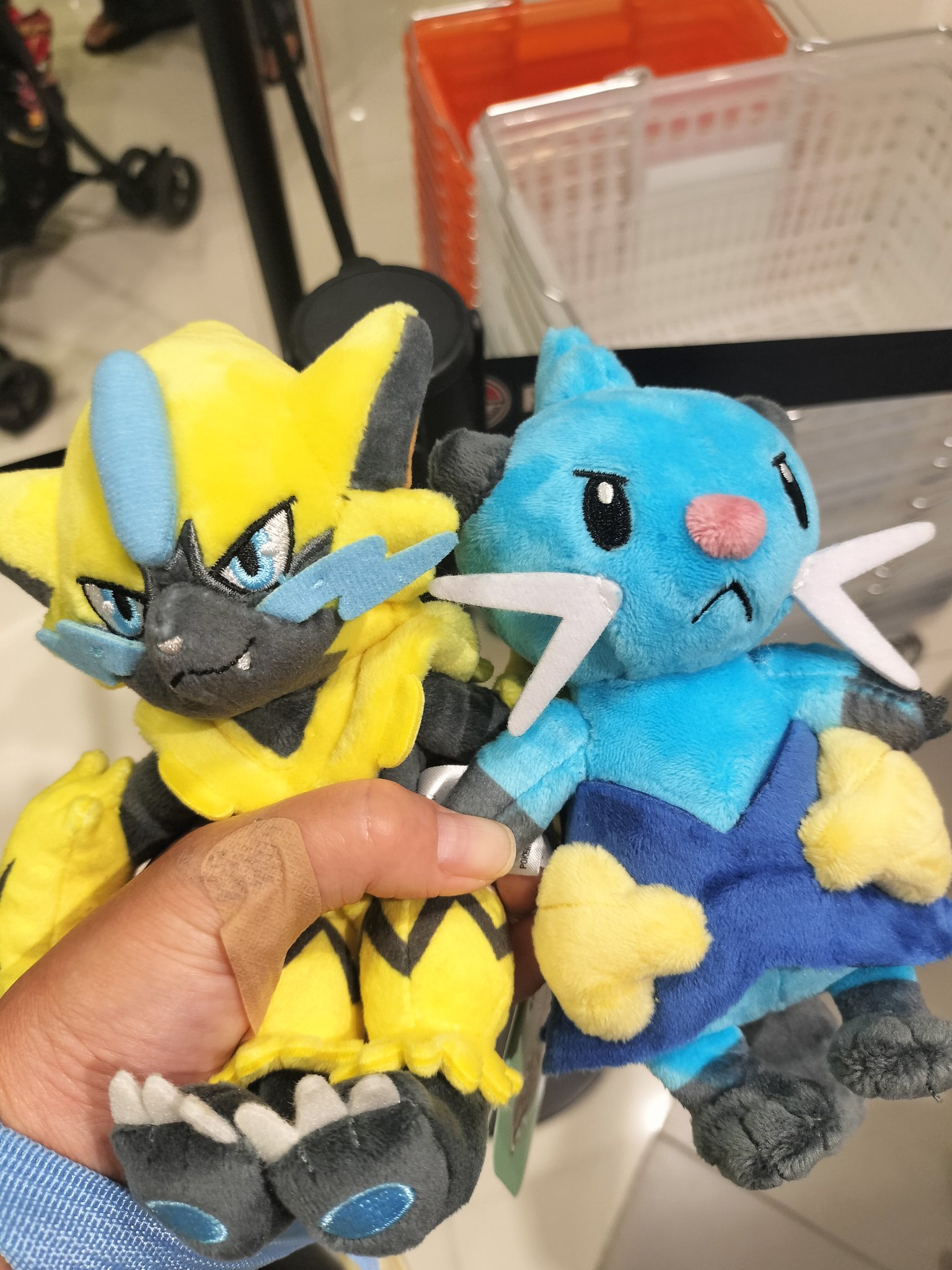 【うさこ様】ユキエモン　メガネ猫　ポーチ　8点 ネコポス可】 モンメイト(オレンジ) Zipマルチポーチ
