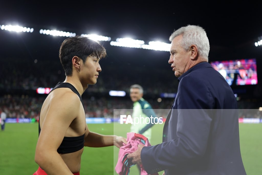 얘들아 이강인 유니폼 주인 아기레다 와 개웃