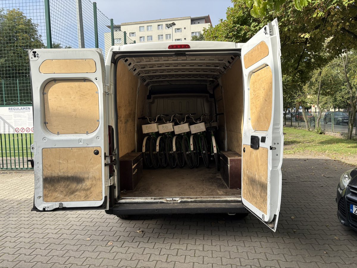 WF na rowerze miejskim, czyli inspiracja skandynawskim modelem aktywności fizycznej zaproponowana przez szczecińskich urzędników. W <a href="/Int_Wydarzenia/">Interia</a> piszę o tym pomyśle, a komentują m.in. <a href="/monikapyrek/">Monika Pyrek</a> i <a href="/SzymonNieradka/">Szymon Nieradka</a>

wydarzenia.interia.pl/zachodniopomor…