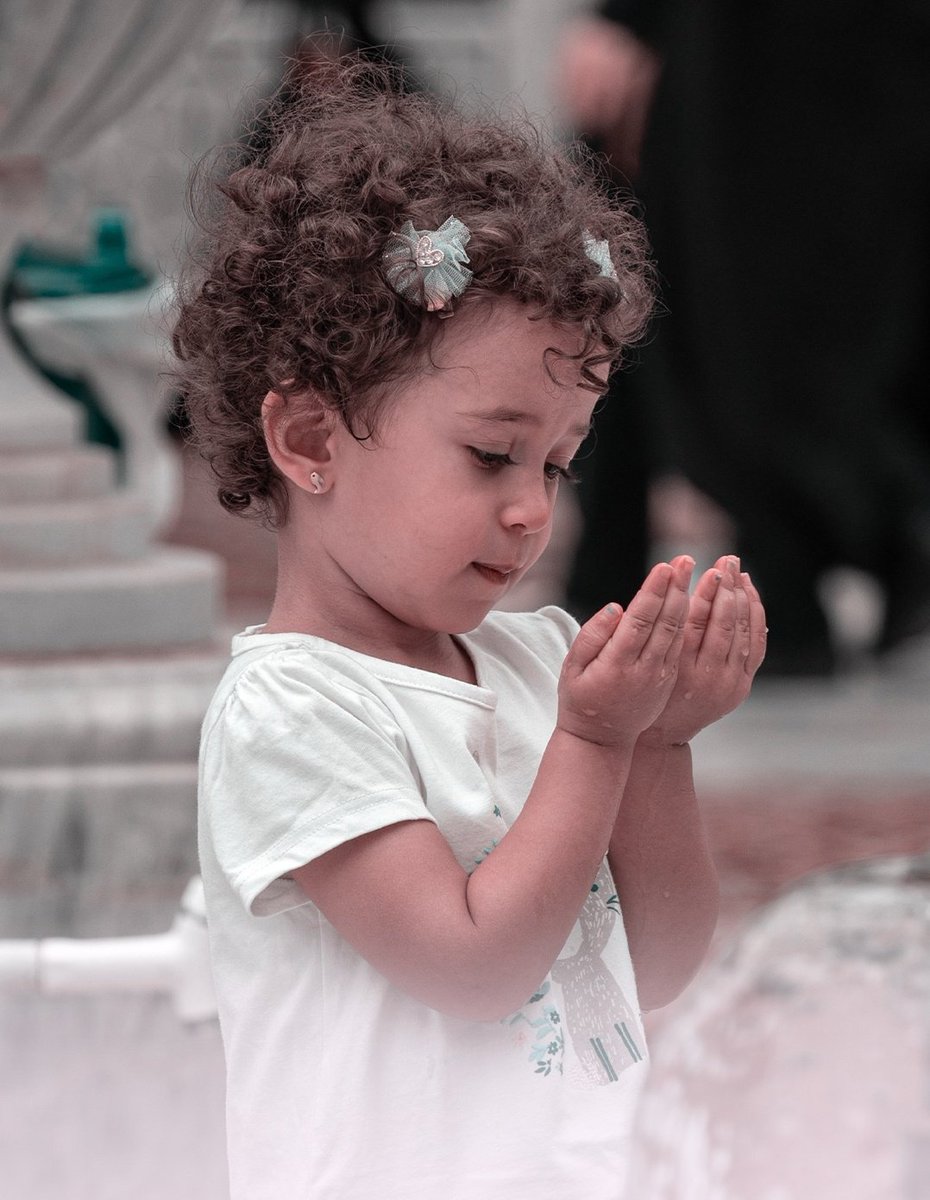 سلام‌ بر تو؛
به تعداد دخترانی که از گور رهانیدی...🥰

صلی الله علیک یا رسول الله💚
#اتحاد_مقدس‌ 
#امت_محمدی