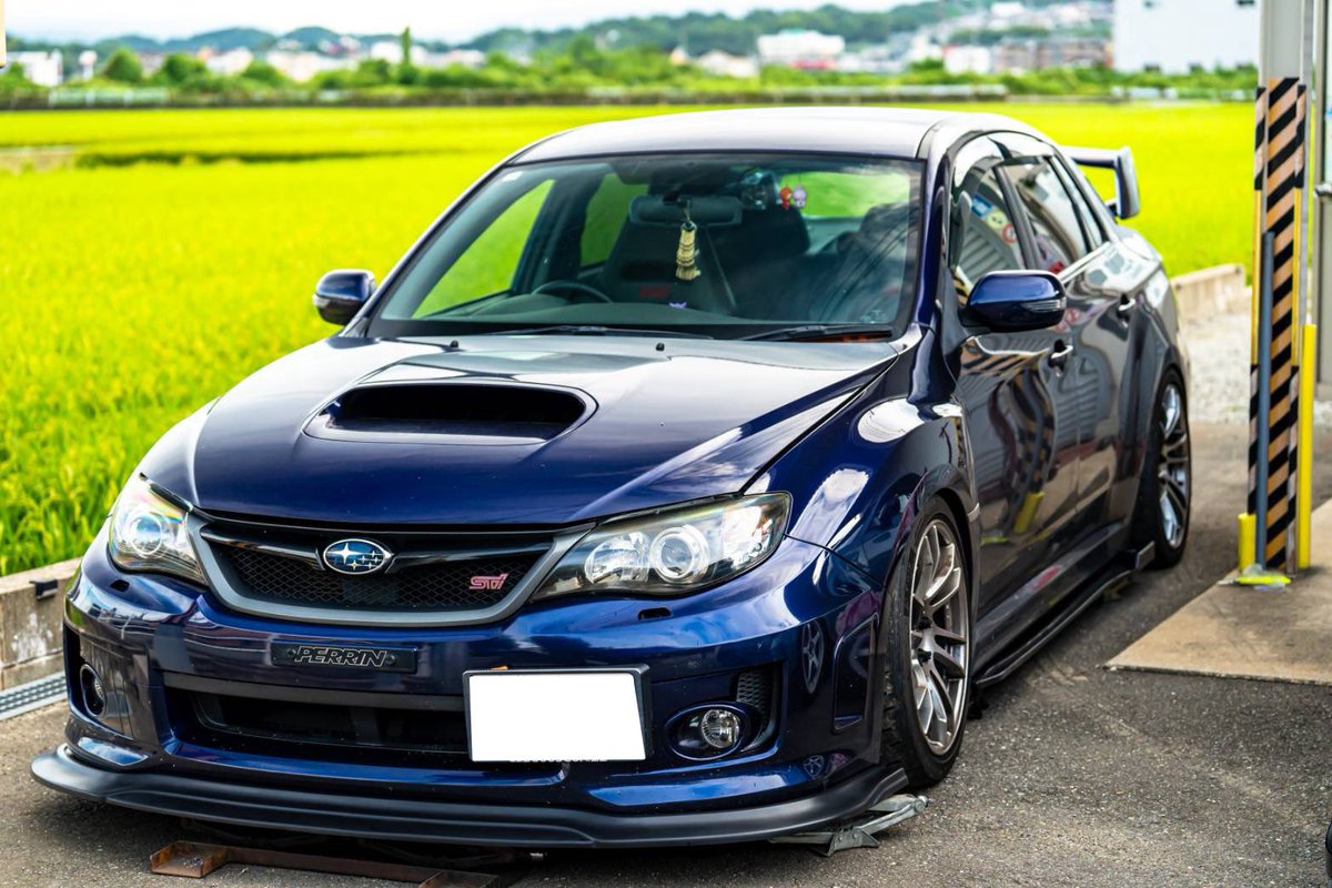 frgrbimpreza's tweet photo. 遂に完成しました。
GRB後期.GVBバンパー用、フロントリップスポイラー

印象がガラッと変わる大型です。
ここまで変わるのはなかなかないかと。

ただいま、初期生産分の限定10本を税込44000円で販売受付中。生産順に発送致します。まだ、若干枠あります。

よろしくお願いします🙇 https://t.co/q6ex6zG24J