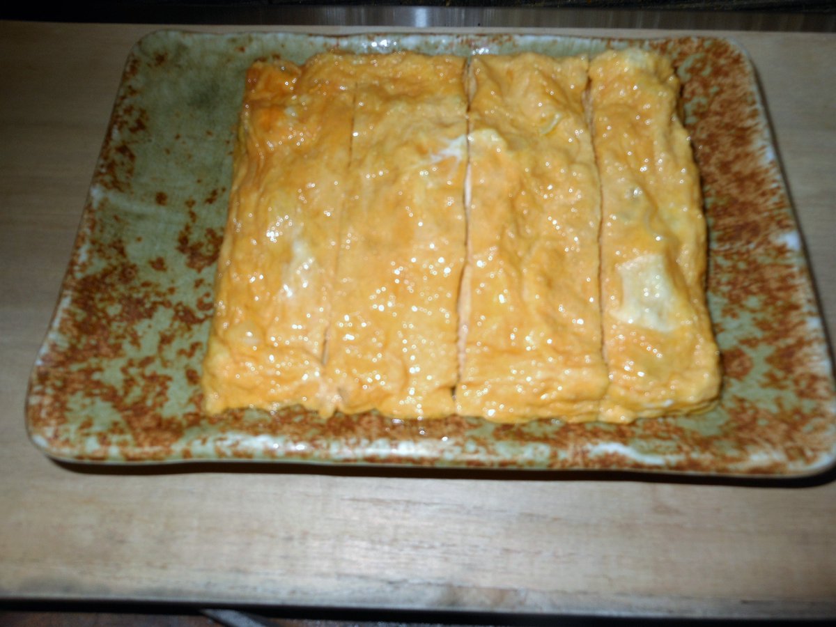 町の居酒屋　西菜です。
当店の１番人気です。
おふくろの玉子焼きです。
#西国分寺
#西国分寺居酒屋
#玉子焼き🙆‍♂️
#居酒屋