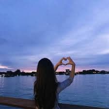 MirDirectioner2's tweet image. I'm not beautiful but I'm so friendly😊