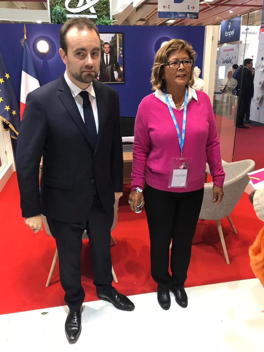 Notre pays traverse un moment difficile et plus que jamais nous devons nous retrousser les manches pour sortir de cette situation. Je connais <a href="/SebLecornu/">Sébastien Lecornu</a>, c’est un homme d’Etat qui a l’intérêt général chevillé au corps. 

Je lui souhaite le meilleur dans son nouveau poste de PM.