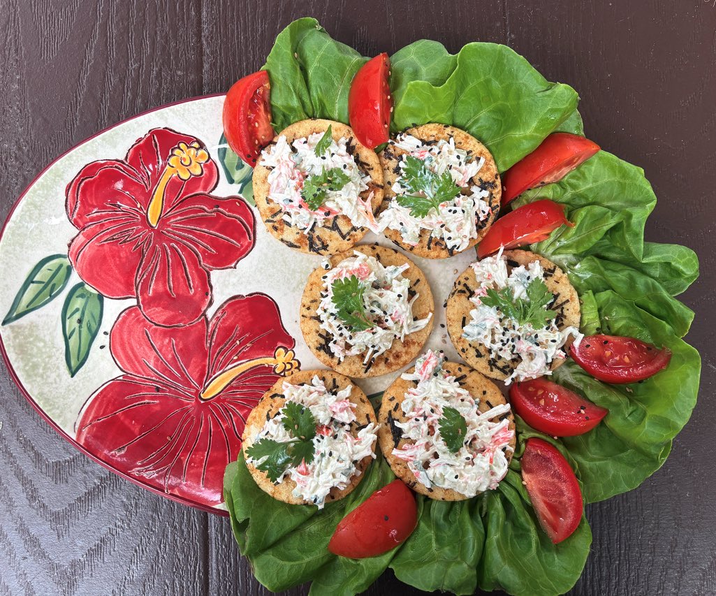Check out The Grateful Gourmet column in our Sept. 3 issue for a full recipe for Crunchy Crab Crackers. 

#midweekhawaii #hawaii #maileandrusprice  #nourishment4yoursol #thegratefulgourmet #crunchycrabcrackers