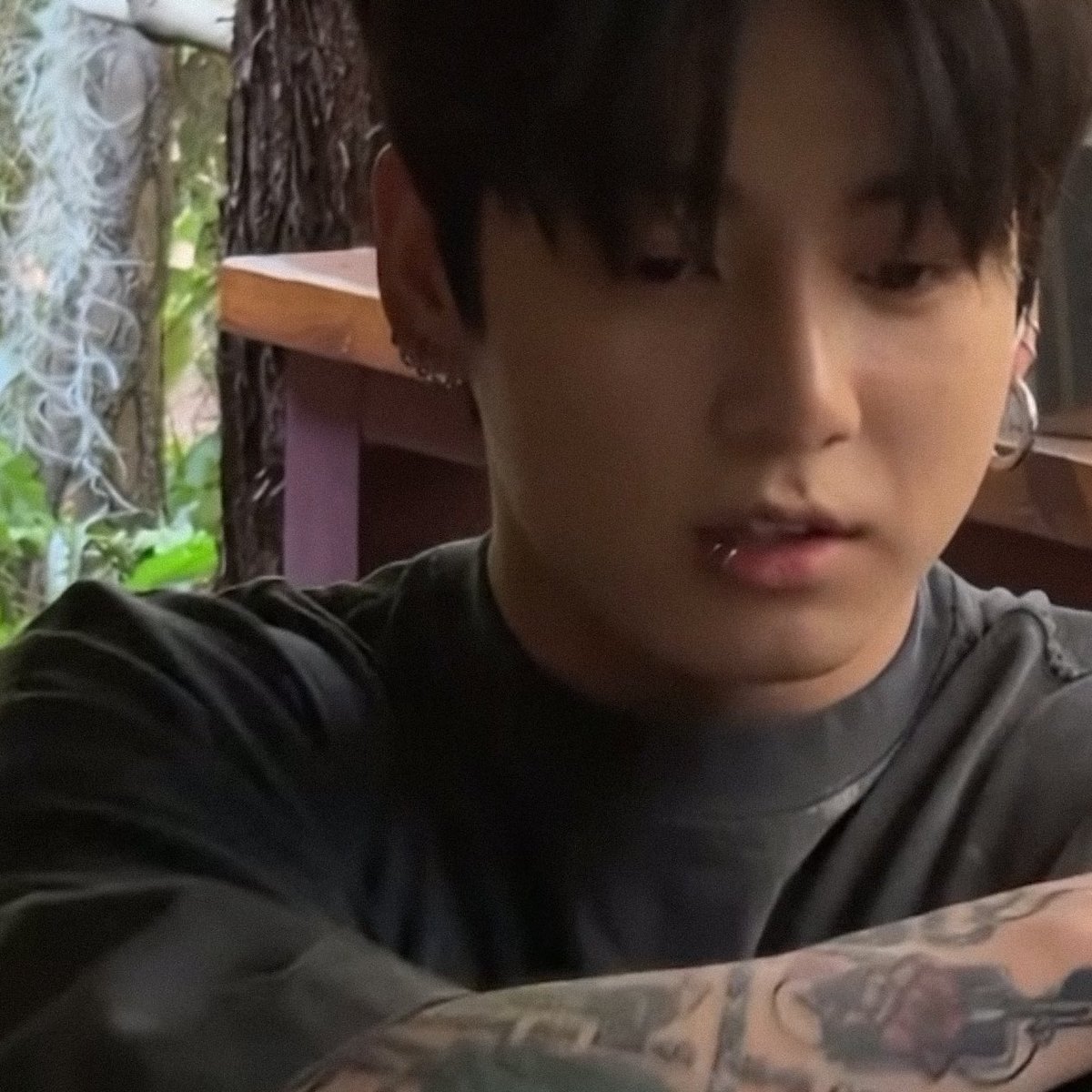 His cheeks 😭