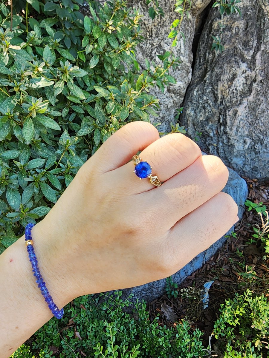 seori27's tweet image. 가을은 탄자나이트✨️