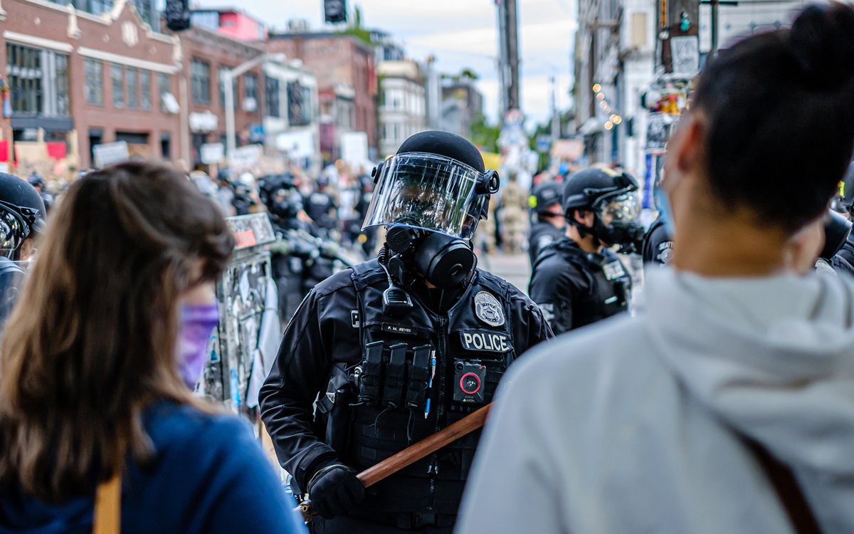 TheNeedling's tweet photo. Seattle City Council Promises Federal Government Won’t Abuse Surveillance Camera Expansion, Only Local One: https://t.co/lnPvvt2x0I https://t.co/RgZrzqKun1