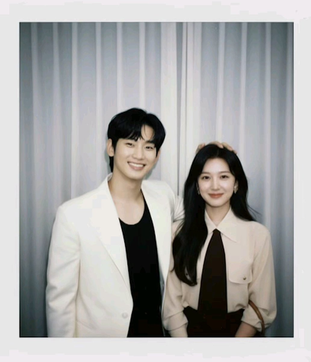 real or not real ? 🤭

pic by kimmimten

#kimsoohyun 
#kimjiwon