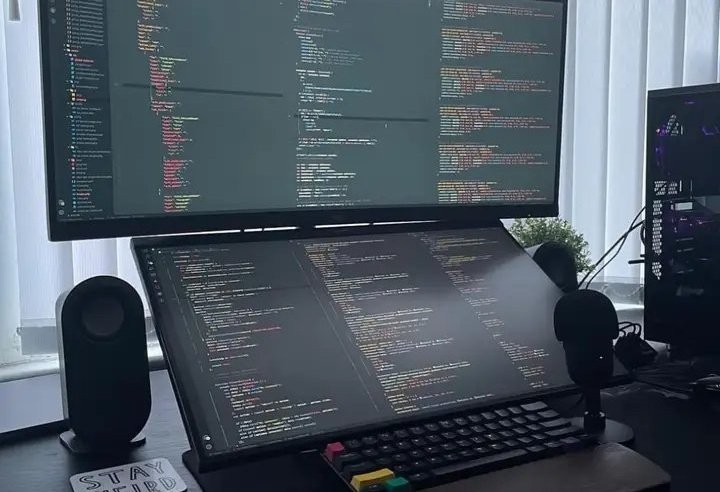 _devJNS's tweet image. Most people quit coding too early.

The real magic happens when it starts to get hard.