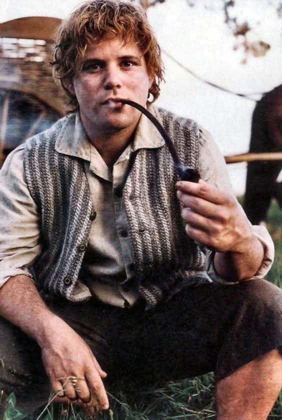 Middle Earth tweet media