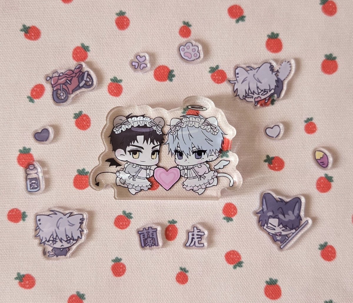 수수님(<a href="/notsusugang/">수수</a>)
알티 이벤트로 너무 귀여운 난홒 코롯토를 받게 되었어요...🩷