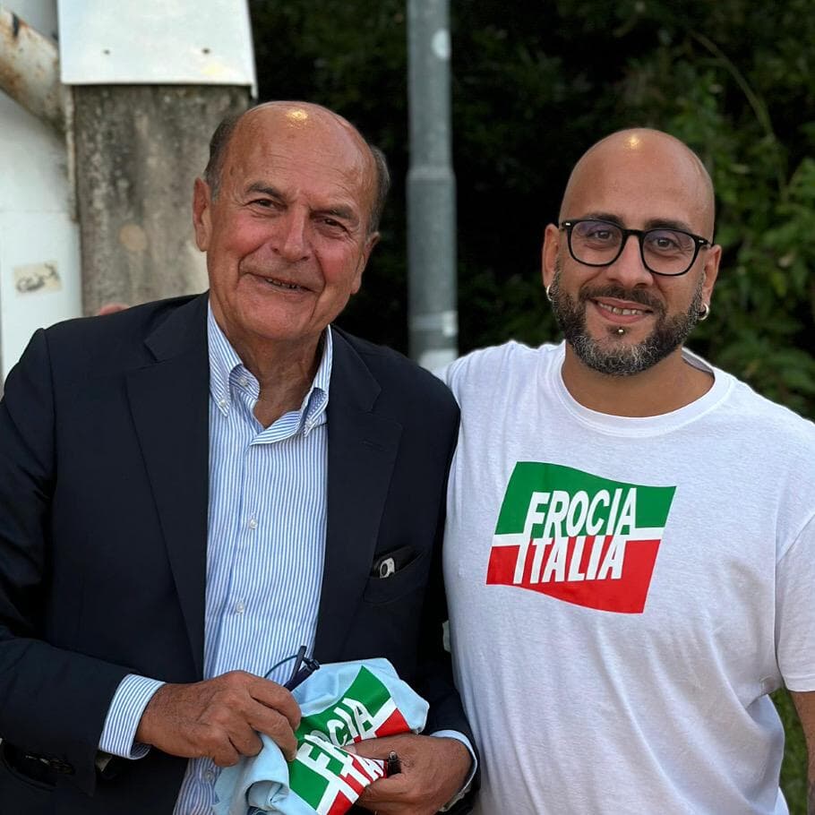 ChiodiDonatella's tweet image. Senti #Bersani, ricomincia a smacchiare il giaguaro va', che è meglio...

#10settembre #ForzaItalia share.google/cGjFqJ39B5Ikwy…