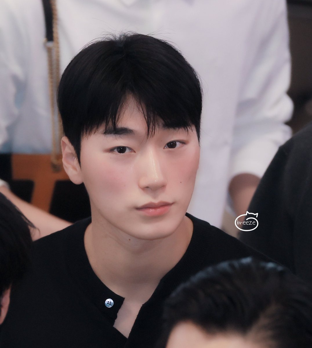 250910 gmp출국

말랑말랑 따끈따끈♨️
#ATEEZ #ChoiSan #SAN #최산