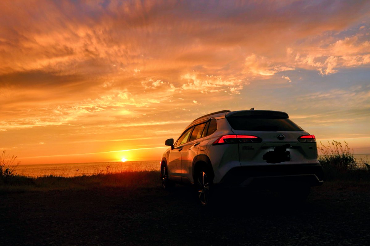 関西を出て5日目

北海道から見る最初の夕日です。
ようやく北海道を周遊し始めました。下道で北海道は遠かった…

1年ぶり3度目の北海道ですが、札幌・小樽以外は行ったことがないのでこの際行き尽くそうと思います！