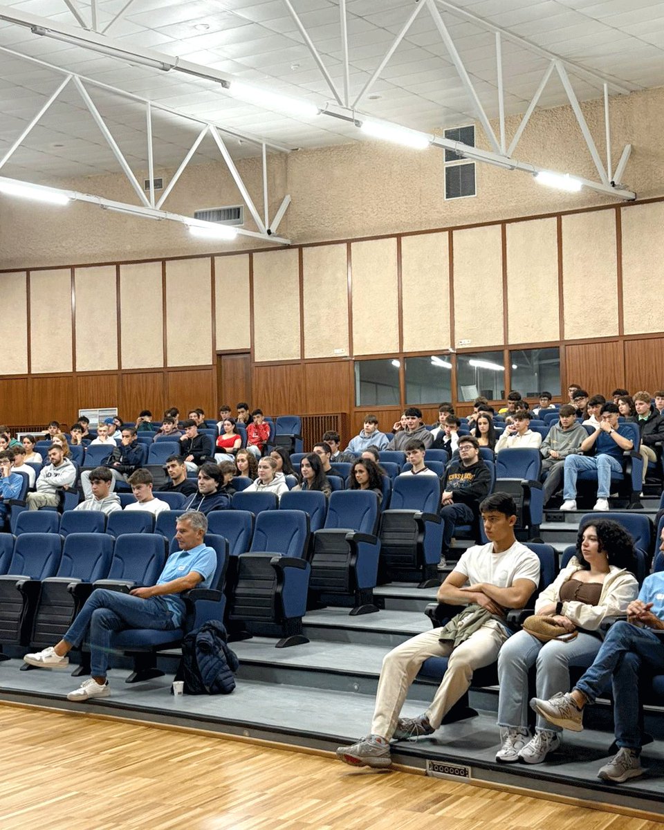 🏛️ Os días 3 e 4 de setembro volvemos gozar coas xornadas de acollida dando a benvida ao alumnado de novo ingreso, que comezan esta marabillosa viaxe na nosa Escola!

#eeiuvigo #venaindustriais #MáisUvigo