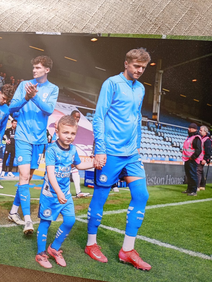 Many thanks to <a href="/NLFO77/">NextLevelBarbellClub</a> for arranging Frank to be mascot Saturday I really hope he brings us some luck and we get our first win 🙏🏼 
Give him a big cheer when he takes his penalty please guys <a href="/borobluesection/">Blue Section</a> I no your the other end but you no what to do 💙⚽