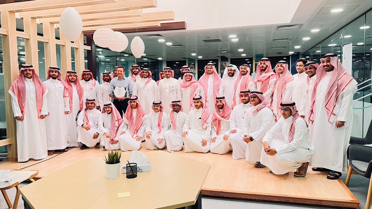 بالتعاون مع شركة نوبكو..
#عمادة_شؤون_الطلاب تقيم برنامجًا تدريبيًا لطلاب #جامعة_الإمام بعنوان: فهم المشكلات وحلها بطريقة التصميم السريع الابتكارية.

units.imamu.edu.sa/deanships/sa/n…