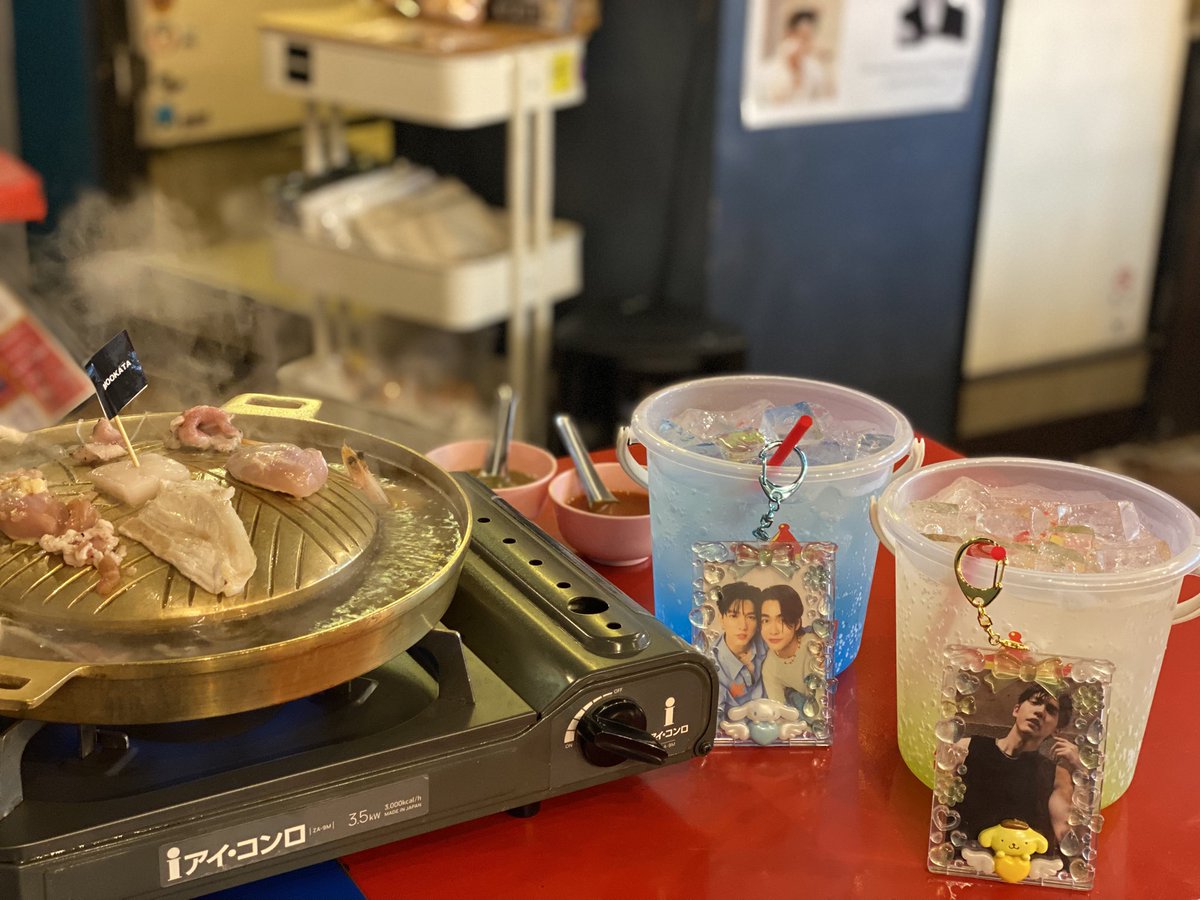 幼馴染みが一緒にご飯行ってくれたから今年は「We Are」の15話見ながら1人で擬似誕生日会しなくてすんだ🤣🤣
念願のムーガタ美味しかった𓂃𓈒𓏸︎︎︎︎
今年はちゃんとケーキも食べれて良かった🍰
Zeeくんもおたおめ🎉