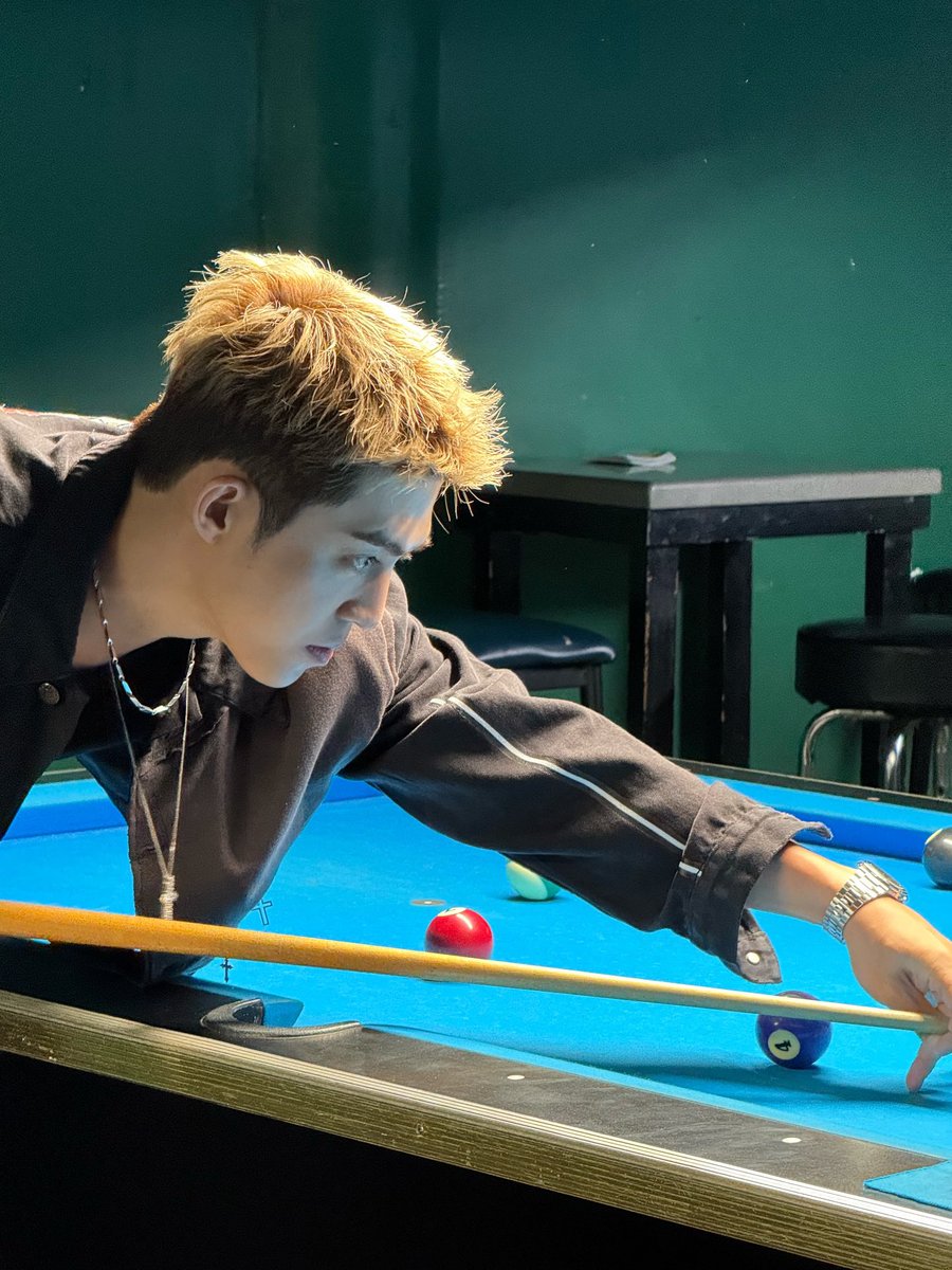 や～エスクプス。
なんで そんなに色男なの (色男)