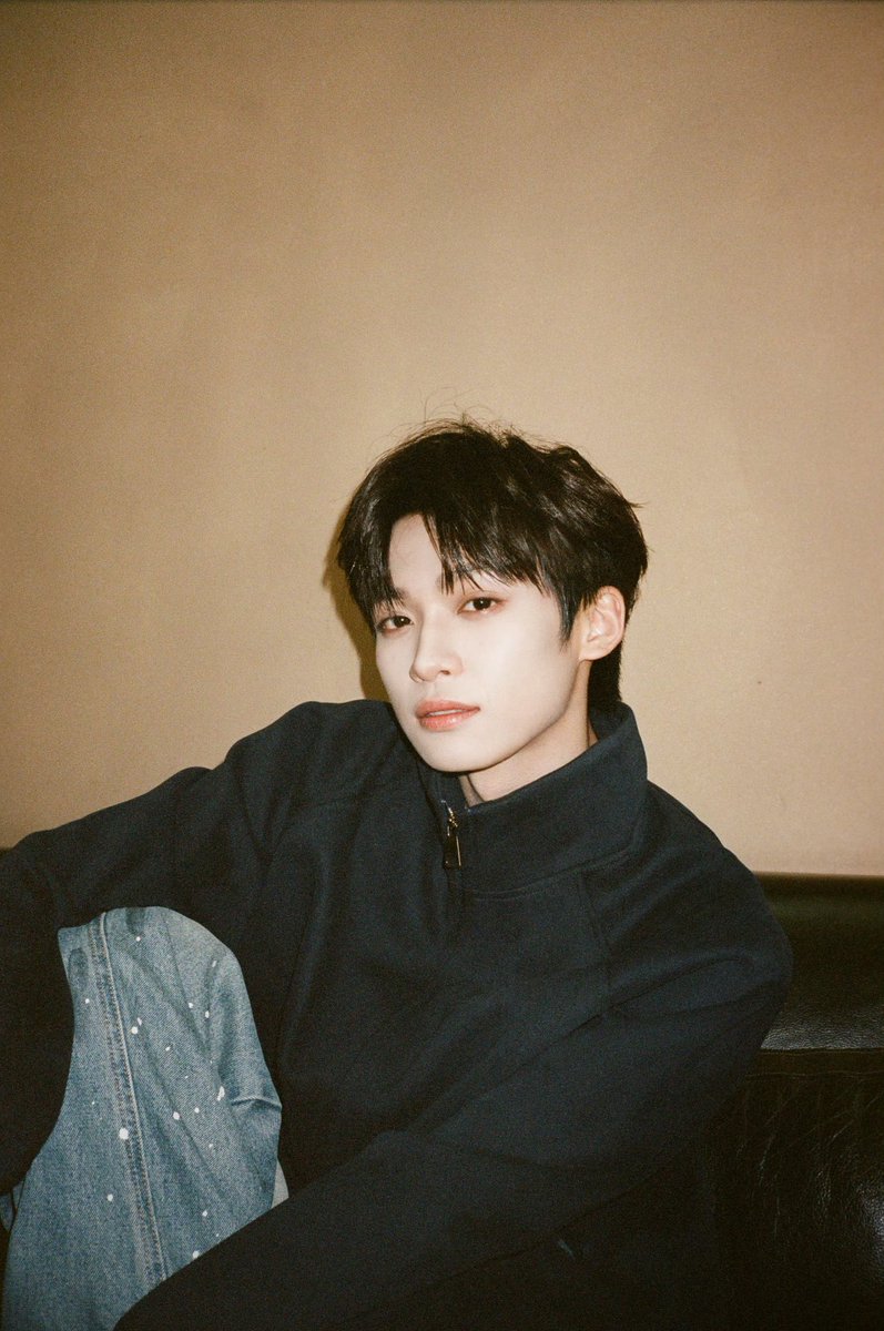 omg ziyu wants us dead by midnight 😭 he posted new pictures on weibo!!!🫶