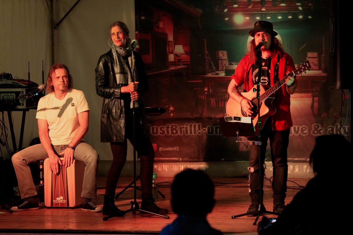 Beste Band! justbrill.de