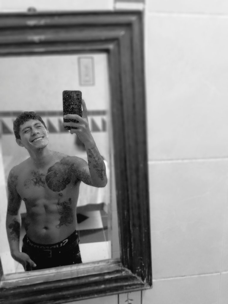 G000000010's tweet image. Xd