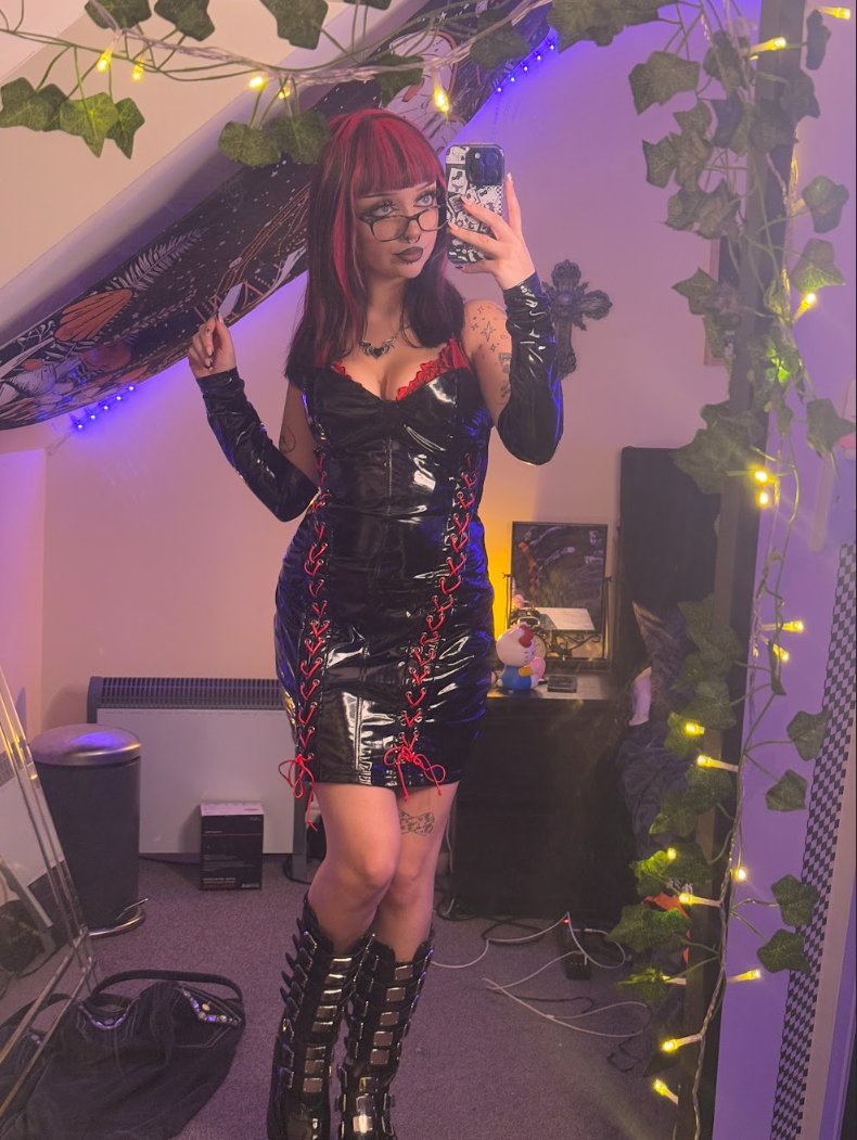 kitty ⊹₊ (@sexykittyyx) / Posts / X