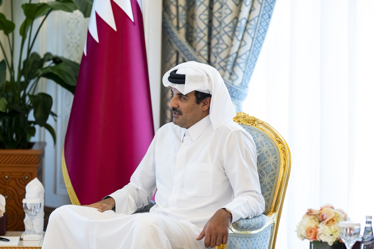 Mohammad_ae's tweet image. رئيس الدولة يؤكد خلال لقائه الشيخ تميم..دعم الإمارات جميع الإجراءات التي تتخذها قطر للحفاظ على سيادتها وسلامة أراضيها
#الامارات_قطر