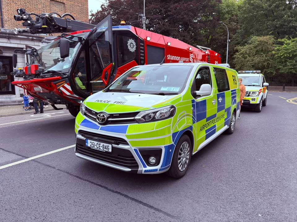 ShannonAirport's tweet photo. 📸 Spotted in Limerick! 🚒

 Thank you to Sean's Emergency Spotting on Instagram for capturing these fantastic pictures of the Shannon Airport Police &amp; Fire Service vehicles at the National Services Day Parade in Limerick last Saturday🚒🚔🚨
 
#shannonairport #makingiteasy https://t.co/JjaDtfNGwY
