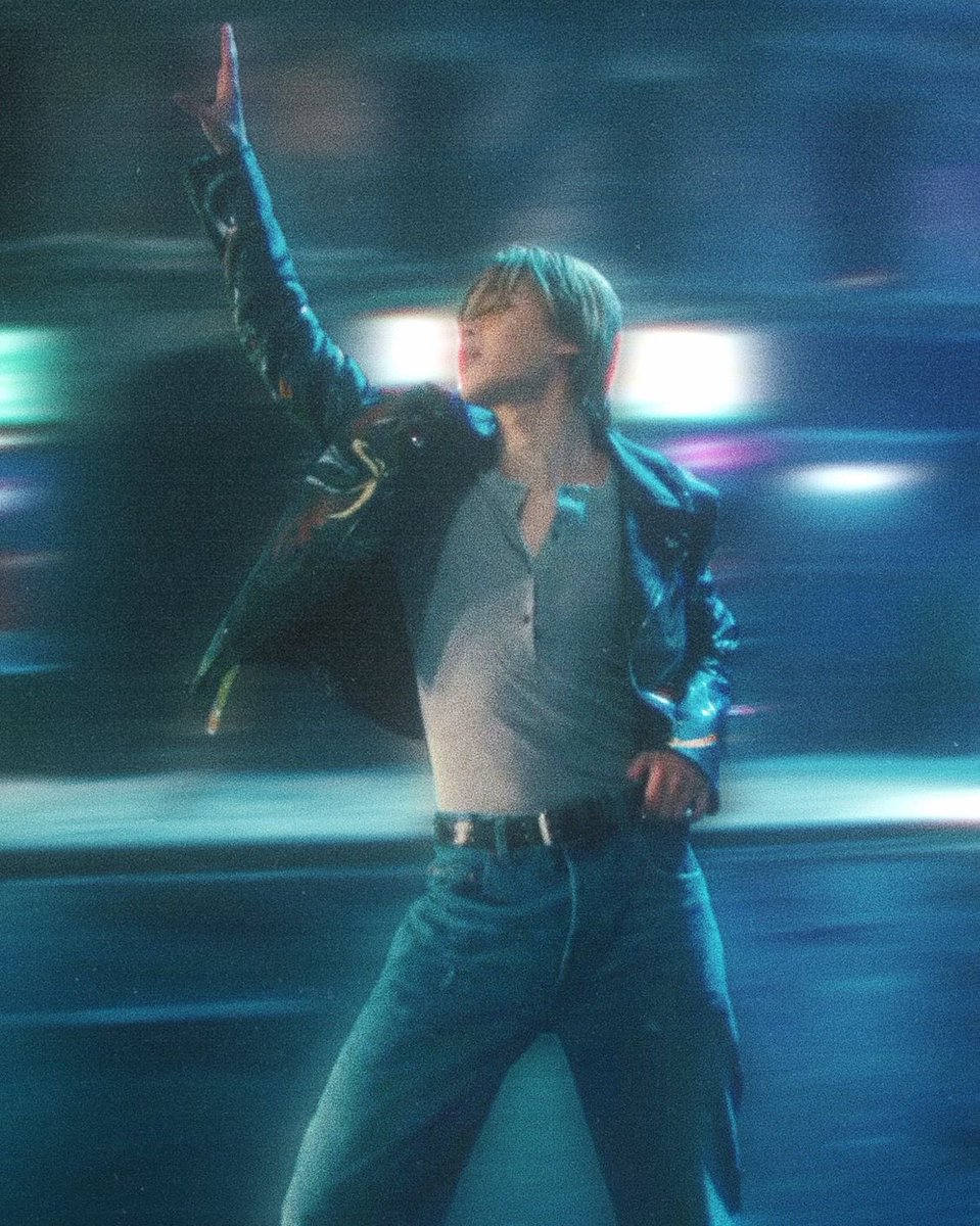 “WHO” by #Jimin has now spent over 400 Days on USA Spotify Daily Top Song Chart, becoming the longest charting solo song by an K-pop Soloist to do so🎉❤️‍🔥

CONGRATULATIONS JIMIN 
HISTORY MAKER JIMIN 
GLOBAL IT BOY PARK JIMIN
#Who400DaysOnUSASpotifyDailySong