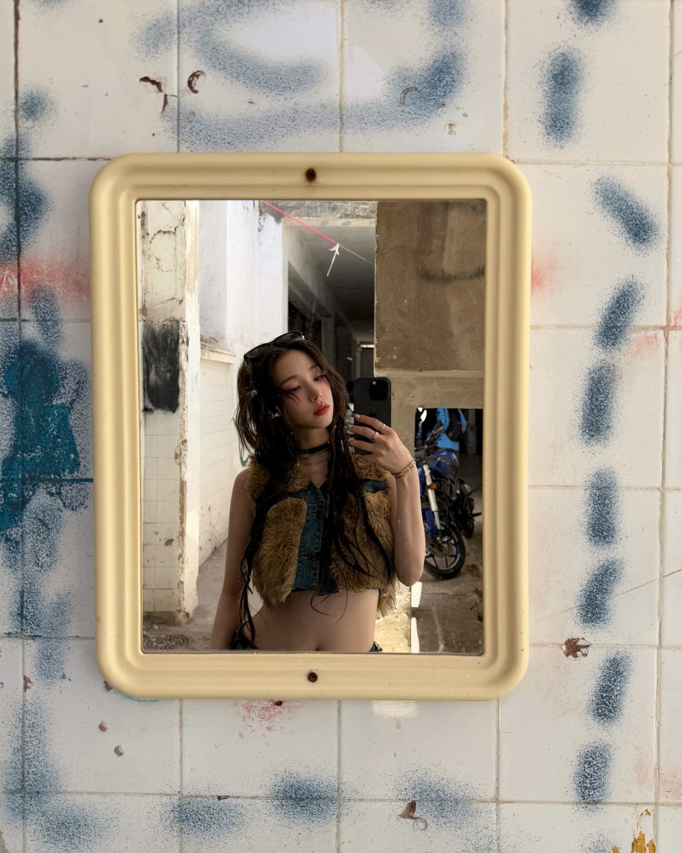 Hey

#aespa #æspa #에스파 
#KARINA #카리나
#RichMan #aespaRichMan