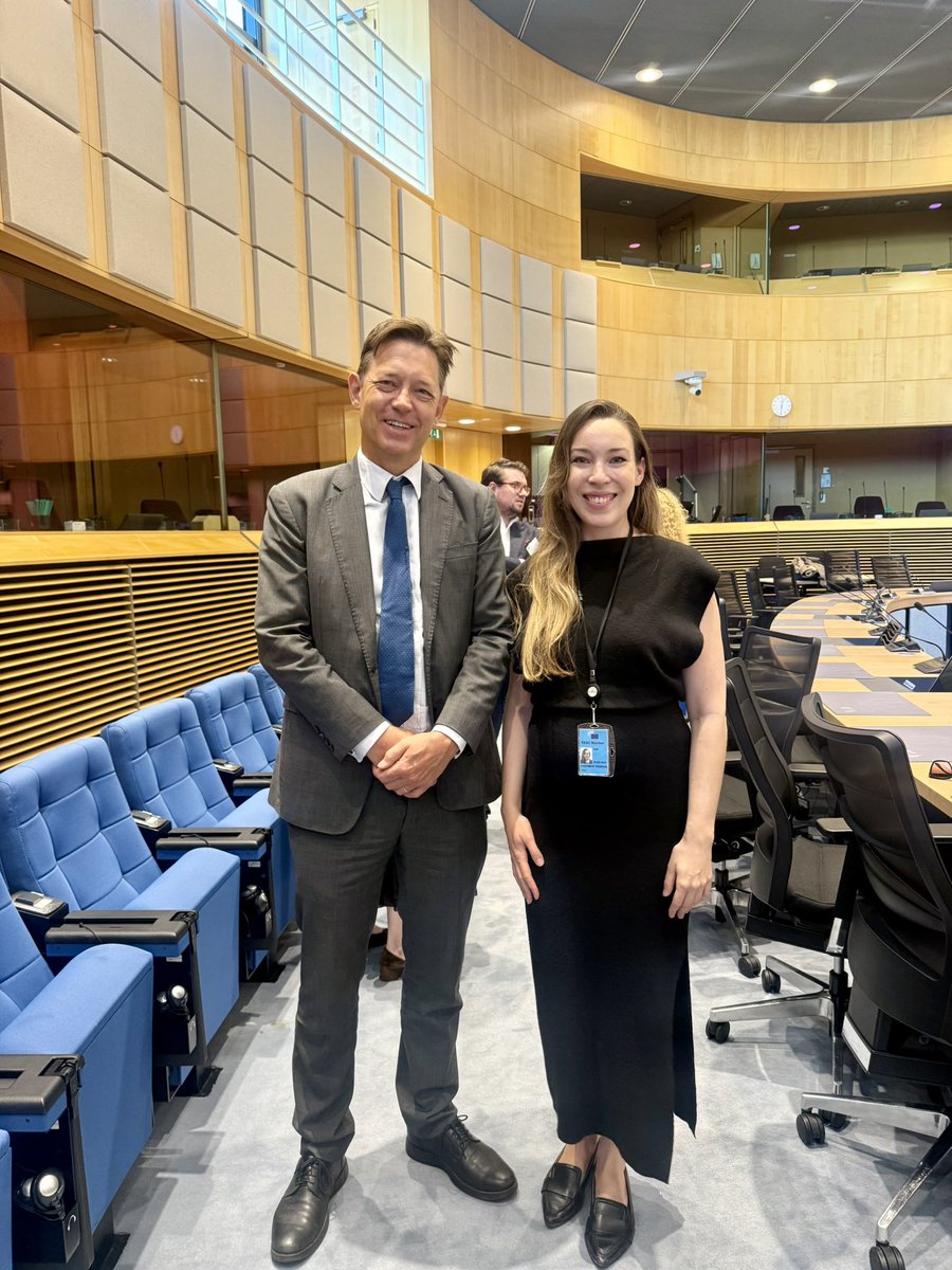 Always lovely to meet Matthias Jorgensen, my great exboss from <a href="/Trade_EU/">EU Trade 🇪🇺</a> &amp; Acting Director for Americas at <a href="/EU_Commission/">European Commission</a>🤗
We appreciate the EC’s efforts to avoid escalation but lots of work is ahead to improve conditions to #trade&amp; #invest across Atlantic &amp; ⬆️🇪🇺competitiveness!