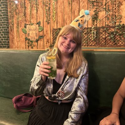 30, flirty &amp; thriving 🪩