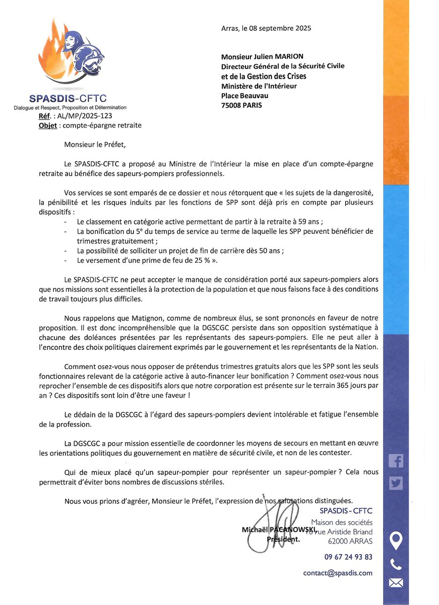 pompiers_cftc's tweet image. 📷Le #SPASDIS ne décolère pas 📷
Nous vous confirmons que la #DGSCGC est loin de porter un intérêt à notre profession.
Gardez vos médailles et vos éloges. En attendant, c’est bien nous qui allons au charbon avec nos pelles et nos seaux !
#SDIS #pompiers #SPP #CFTC #securitecivile