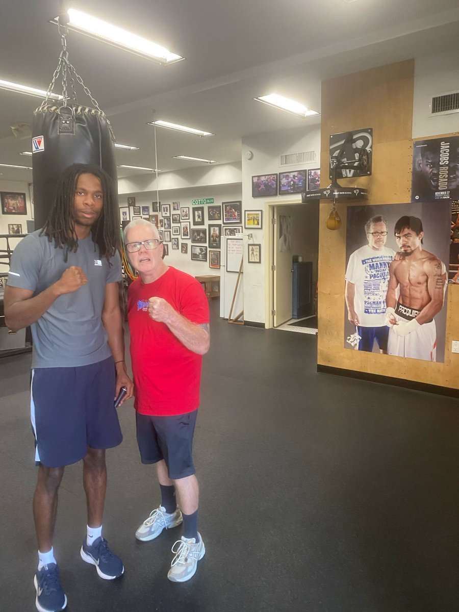 PartickBoxing's tweet image. Looking forward to hearing Gersios experience of training at Wild Card Gym LA. If you want to learn boxing come along to one of our coaching sessions at Cadder Community Centre @CadderPrimary @ClevedenSec42  @stmarysmaryhill @johnpaulacademy @asgj