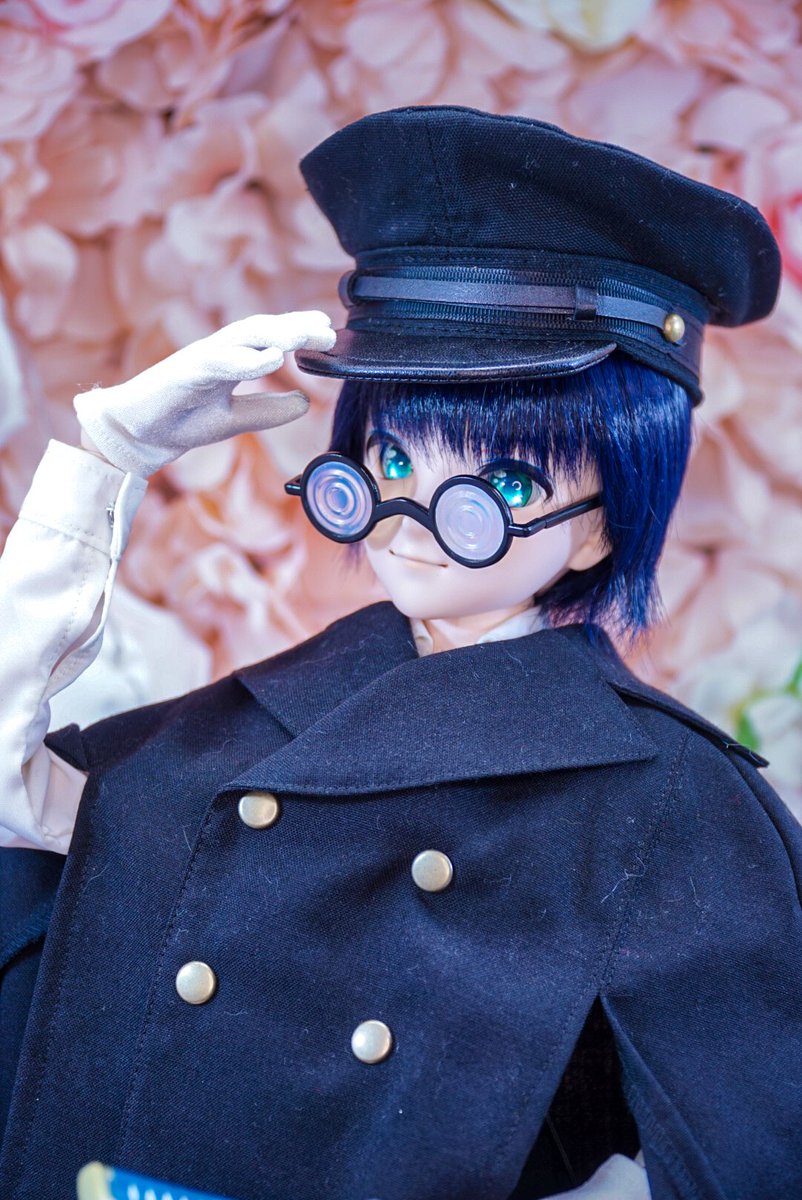 to_ei_da_ma's tweet photo. #ドールショウ76 にて買わせて頂いた、candynoir様の『学生帽』です!
かっちり決まって、形も崩れないのでとても格好良いです😄
サイズの質問にも真摯に答えて下さり、丁寧に対応して下さったおかげで理想の大きさの帽子が手に入りました!改めてありがとうございます🙇
#DS76 https://t.co/SGcav31I3W