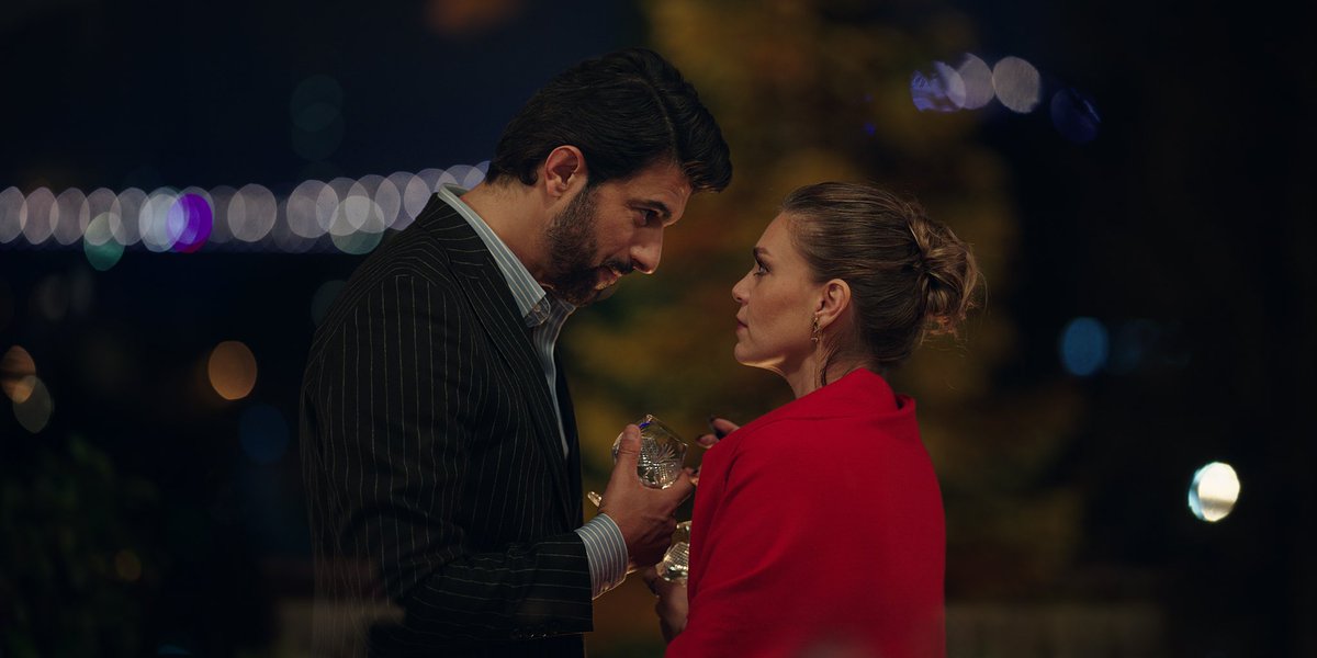 AkyurekEtkinlik's tweet photo. #EnginAkyürek ve #AslıEnver'in başrolünü paylaştığı #EnfesBirAkşam dizisinden ilk görseller yayınlandı.
Dizi 10 Ekim'de sadece Netflix'te.✨ @netflixturkiye https://t.co/Gbk4MtAt88