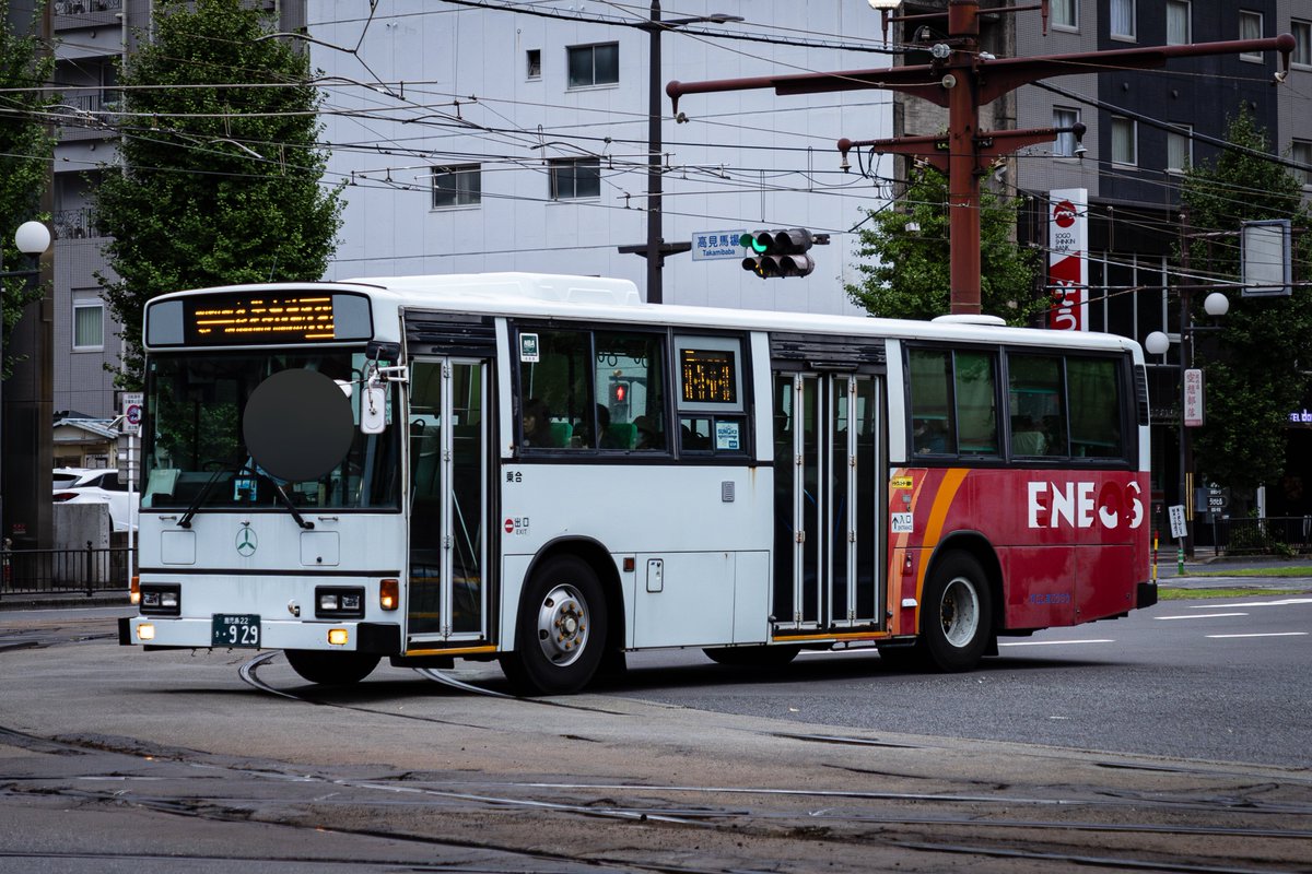 SasakisachiInfo's tweet photo. 鹿児島交通 鹿児島22 き･929/955/1053(元いわさきバスネットワーク)/1063(元いわさきバスネットワーク)
九州旅行最後は鹿児島へ。22ナンバーの96MCやニューエアロスターなど全国的にも珍しくなったクルマを見ることが出来ました。
800系のピクトグラムがかわちぃ！ https://t.co/p3s0hQ5xhq