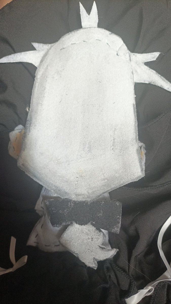 Ele∆nore tweet media