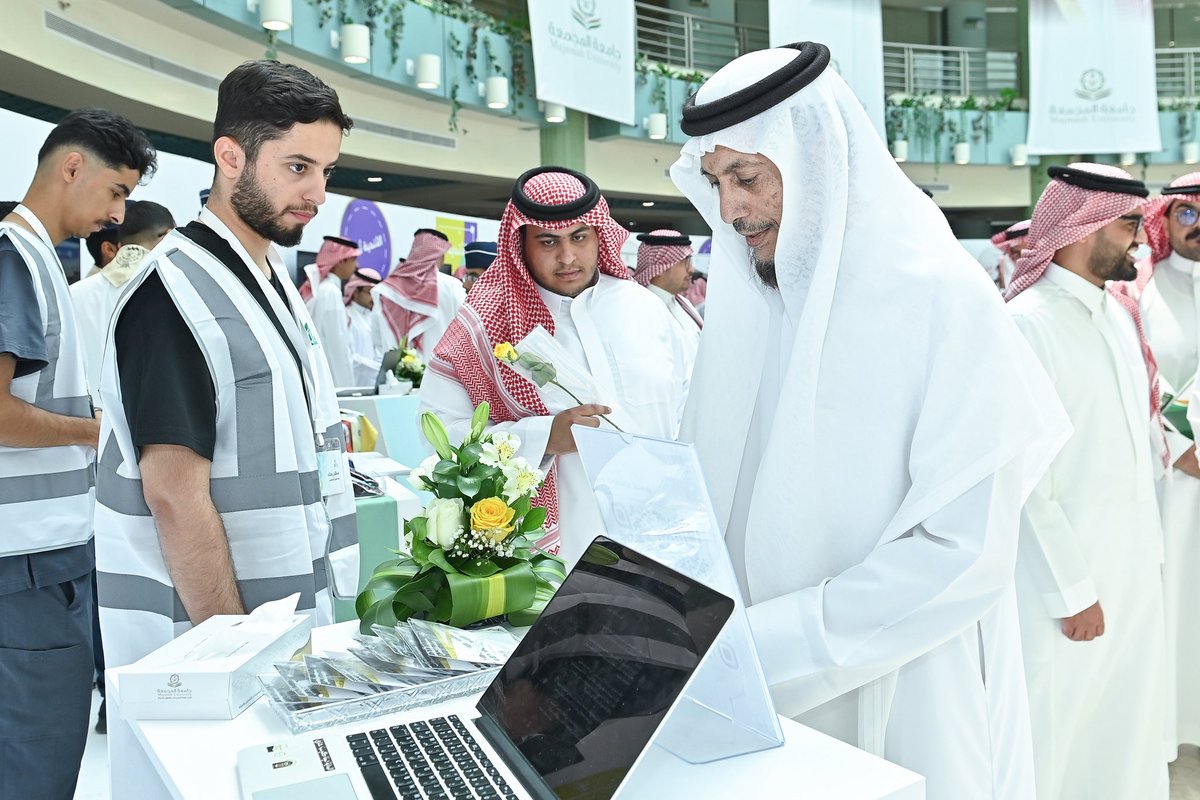 RafahMU's tweet photo. شكـرُ وامتنـان لسعادة رئيس الجامعة أ.د. صالح المزعل، وللعمادات المساندة، وللرئاسة التنفيذية للأندية الطلابية، ولكل الأندية المشاركة في اللقاء السنوي للمستجدين ولمعرض الإرشاد الجامعي بـ #جامعة_المجمعة 🌱 

نجاح هذا اللقاء لم يكن ليتحقق لولا تضافر الجهود وروح الفريق الواحد💚

#تطوع_بعطاء_وازرع_اثراً
#نادي_رَفاه_التطوعي_الصحي 
#عمادة_شؤون_الطلاب 
#من_الأندية_يصنع_الأثر